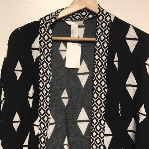 H and M top - Picture 2 of 2